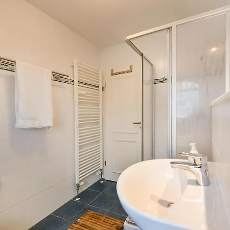 Kranich 9 Остзебад Бинц